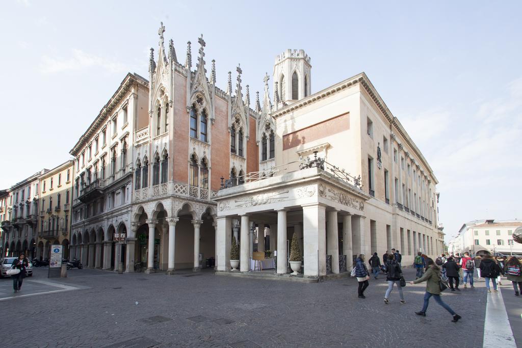 Erik Langer Pedrocchi Suites Padova Exterior photo