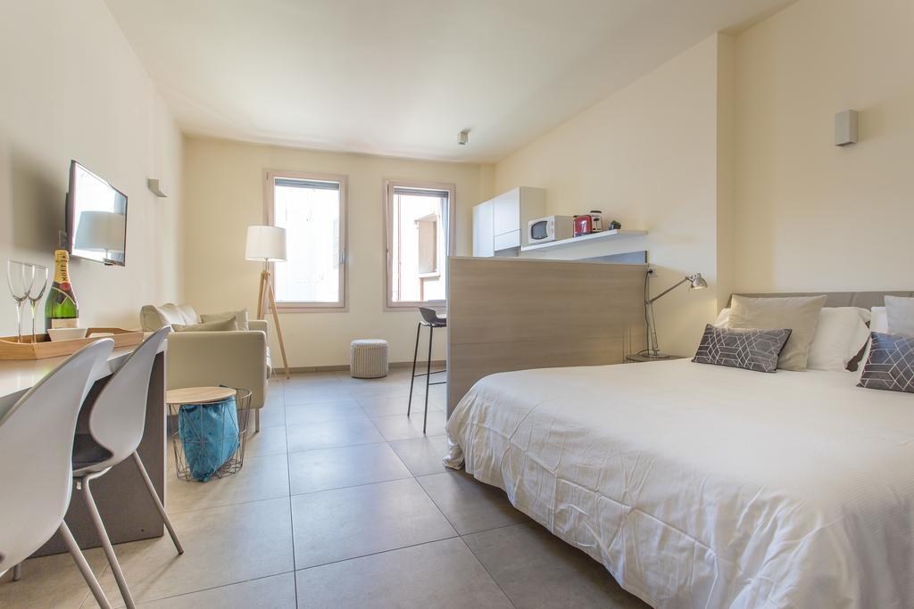 Erik Langer Pedrocchi Suites Padova Exterior photo