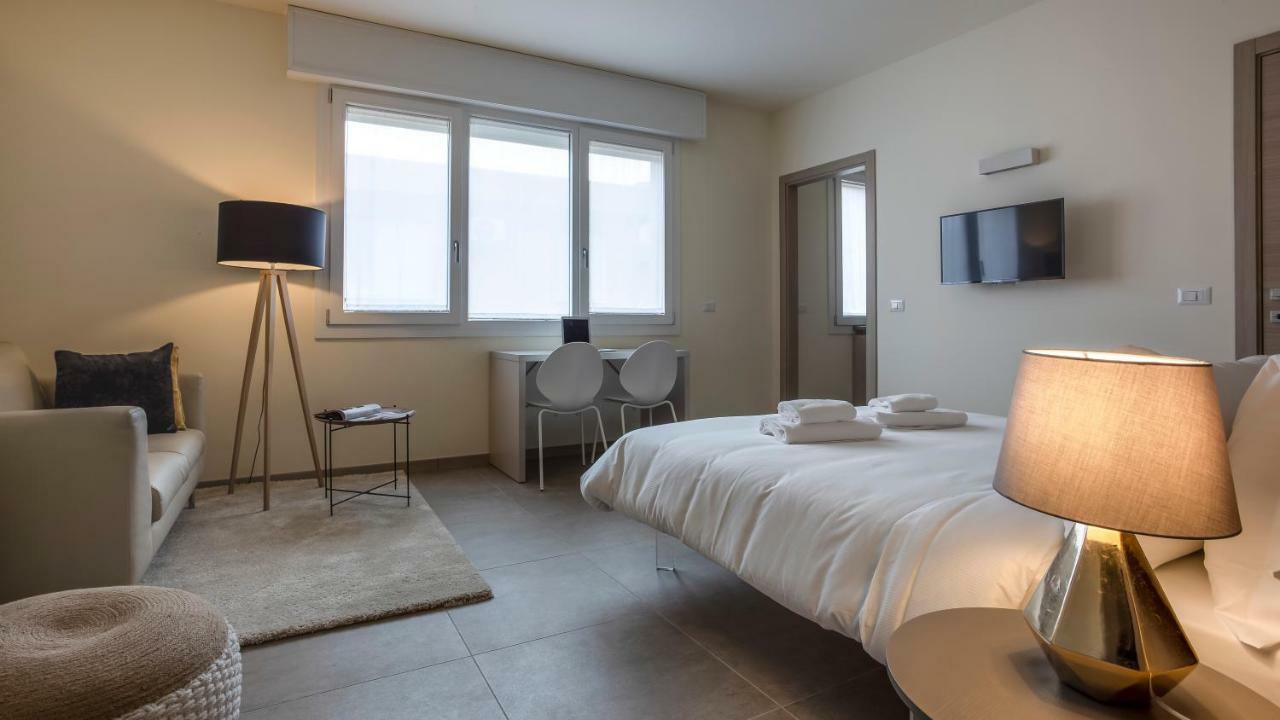 Erik Langer Pedrocchi Suites Padova Exterior photo
