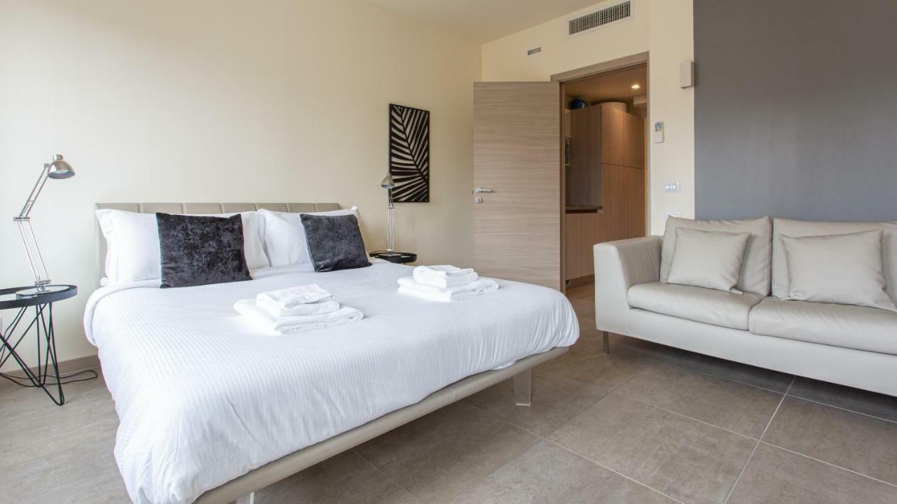 Erik Langer Pedrocchi Suites Padova Exterior photo