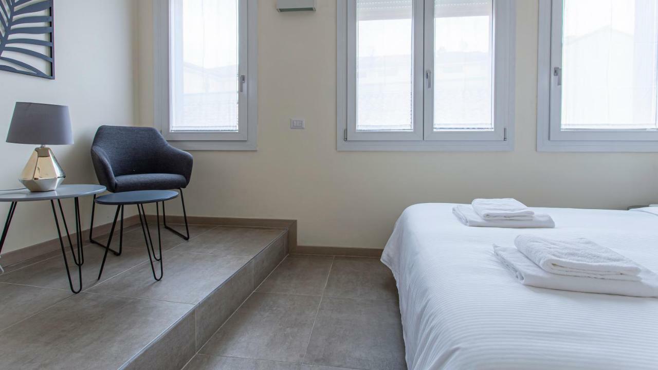 Erik Langer Pedrocchi Suites Padova Exterior photo