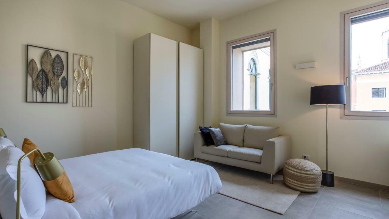 Erik Langer Pedrocchi Suites Padova Exterior photo